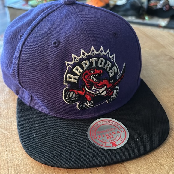 Toronto Raptors cap - Picture 2 of 5